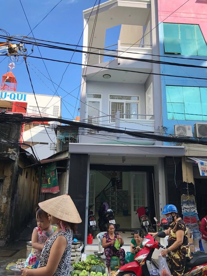 Nhà phố mặt tiền đường Cao Thắng, Phú Nhuận 80m² giá 15.7 tỷ - Đầu tư sinh lời ngay!