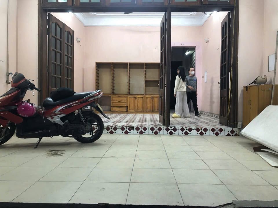 Mặt bằng kinh doanh tại Nguyễn Quý Đức, Thanh Xuân, 100m² - Chính chủ cho thuê giá từ 8 triệu/tháng!