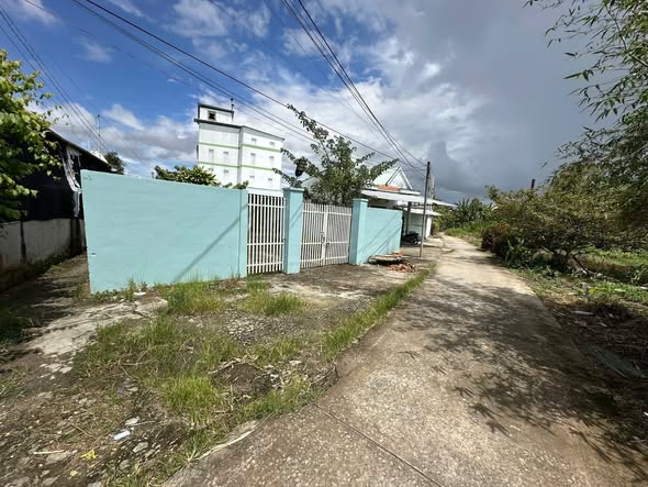 Nhà Yến Thạnh Lộc, Châu Thành, An Giang 700m² giá 4.9 tỷ - Đầu tư sinh lời ổn định!