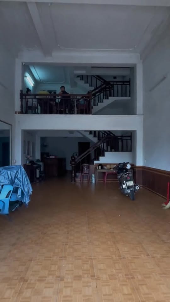 Nhà 3 tầng cho thuê mặt tiền Lý Thường Kiệt, Đồng Hới - Phù hợp văn phòng và trung tâm đào tạo!