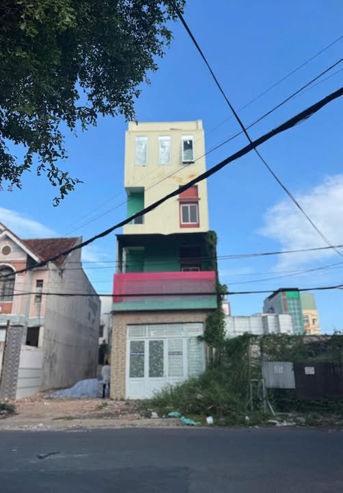 Cho thuê nhà nghỉ 15 phòng mặt tiền đường Mai Văn Bộ, Rạch Giá - Giá chỉ 15 triệu/tháng!