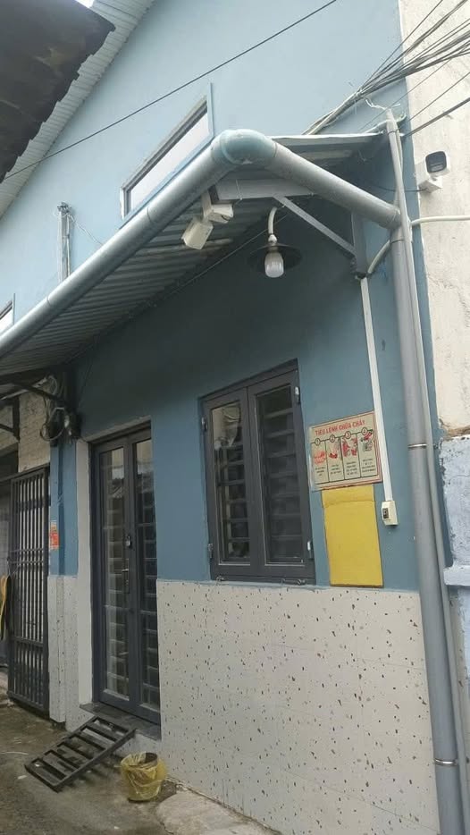 Nhà cho thuê xã Trung Chánh, Hóc Môn 20m² giá 3.5 triệu - Nhà mới đẹp, gác lửng!