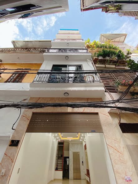 Nhà phố Định Công Thượng 33m² giá 11.5 tỷ - Kinh doanh đỉnh cao, thang máy xịn!