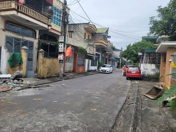 Nhà bán tại Khu 8 Quang Trung, Uông Bí - Diện tích 121.8m² giá 3.7 tỷ - Vị trí đắc địa, thuận lợi kinh doanh