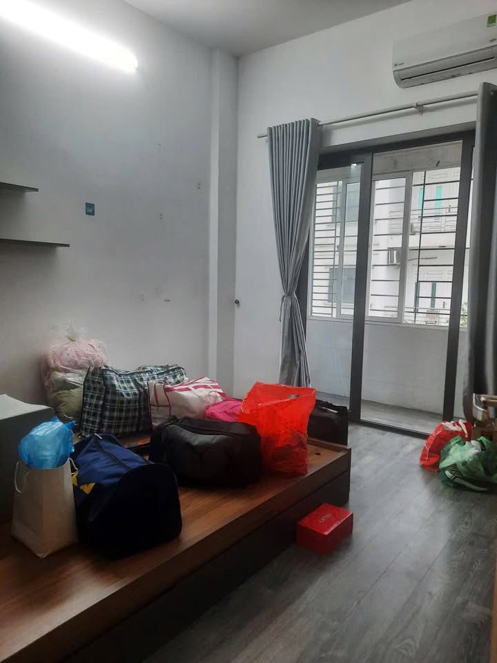 Căn hộ chung cư 76m² Phú Thượng, Tây Hồ - View cầu Nhật Tân, giá chỉ 5.3 tỷ!