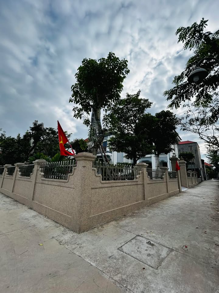 Đất nền lô góc Hiền Giang 100m² giá thỏa thuận - Cơ hội đầu tư hiếm có!