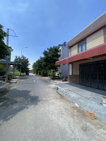 Nhà cho thuê 1 trệt 1 lầu đường Nguyễn Thị Tồn, Biên Hòa, 100m² - Phù hợp làm văn phòng hoặc ở ngay!