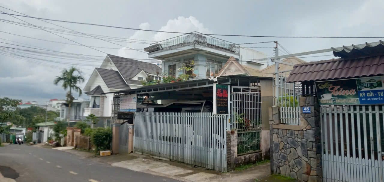 Bán nhà mặt tiền Ngô Thị Minh Khai, Bảo Lộc 350m² giá 8 tỷ - Cơ hội đầu tư hấp dẫn!