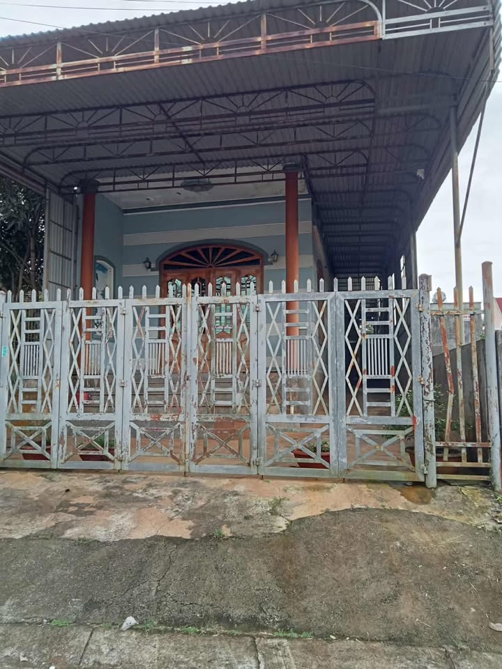 Nhà phố Đường Nguyễn Trãi, Đăk Mil 216m² giá chỉ 3 tỷ - Vị trí đắc địa, sẵn sàng vào ở!