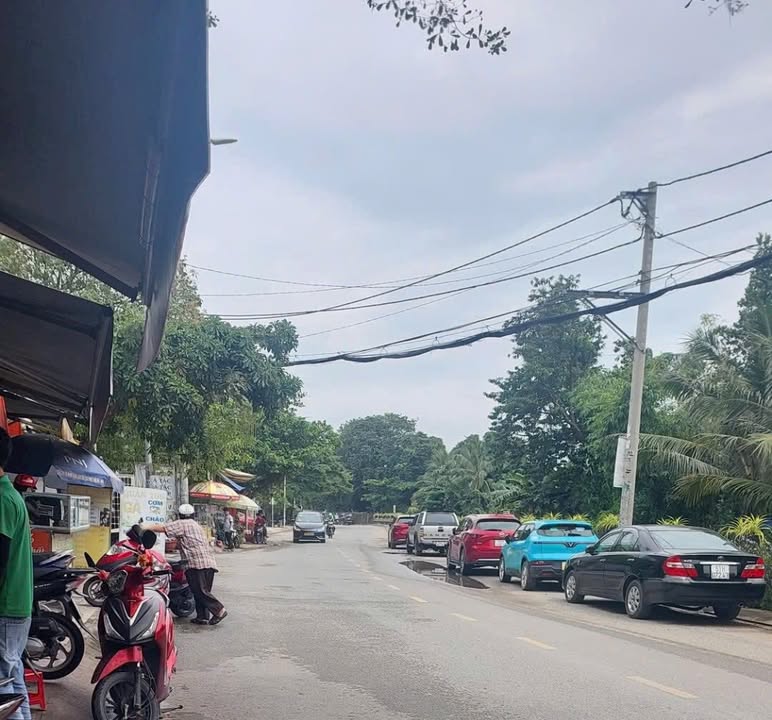 Nhà mặt tiền An Phú Đông 9, Quận 12 - Diện tích 60m², Giá 8 triệu/tháng - Kinh doanh thuận lợi!