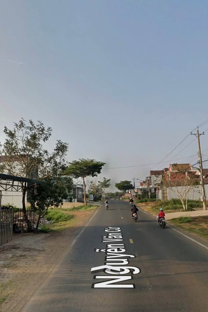 Nhà riêng 150m² hẻm Nguyễn Văn Cừ, Bảo Lộc - Sẵn sàng vào ở chỉ 2.2 tỷ!