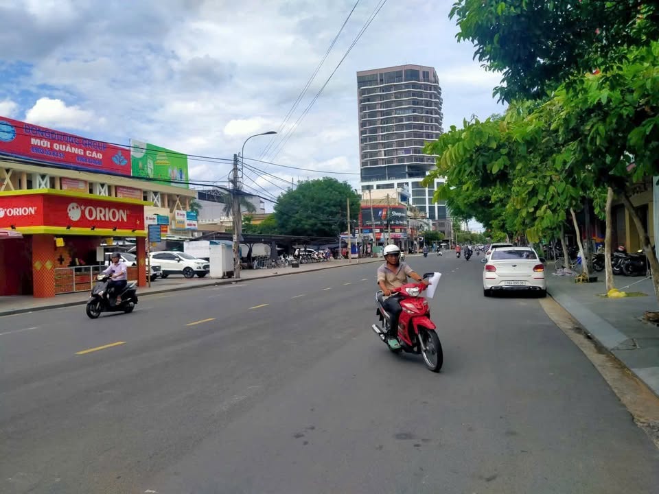 Nhà mặt tiền Trần Hưng Đạo, Tuy Hòa 65m² giá 7.99 tỷ - Đầu tư sinh lời ngay!