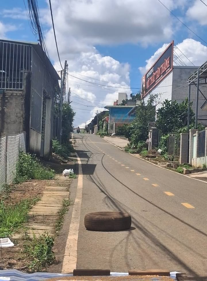 Đất nền đường Phan Bội Châu, Liên Nghĩa, Đức Trọng, Lâm Đồng - Giá chỉ 2.8 tỷ, gần công viên!