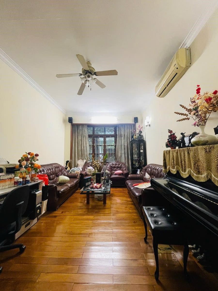 Nhà phố Huỳnh Thúc Kháng 82m² giá 36.9 tỷ - Kinh doanh sầm uất, ô tô đỗ thoải mái!