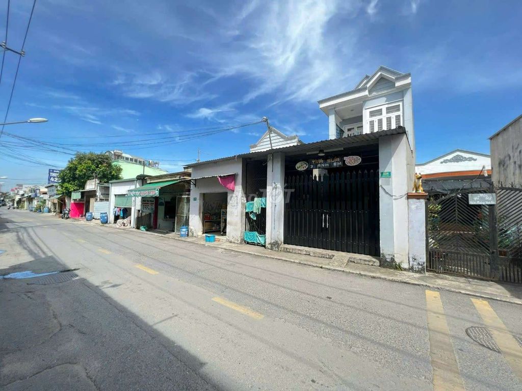 Đất mặt tiền đường Nguyễn Đức Thiệu Dĩ An 116,7m² giá 5 tỷ - Kinh doanh sầm uất!