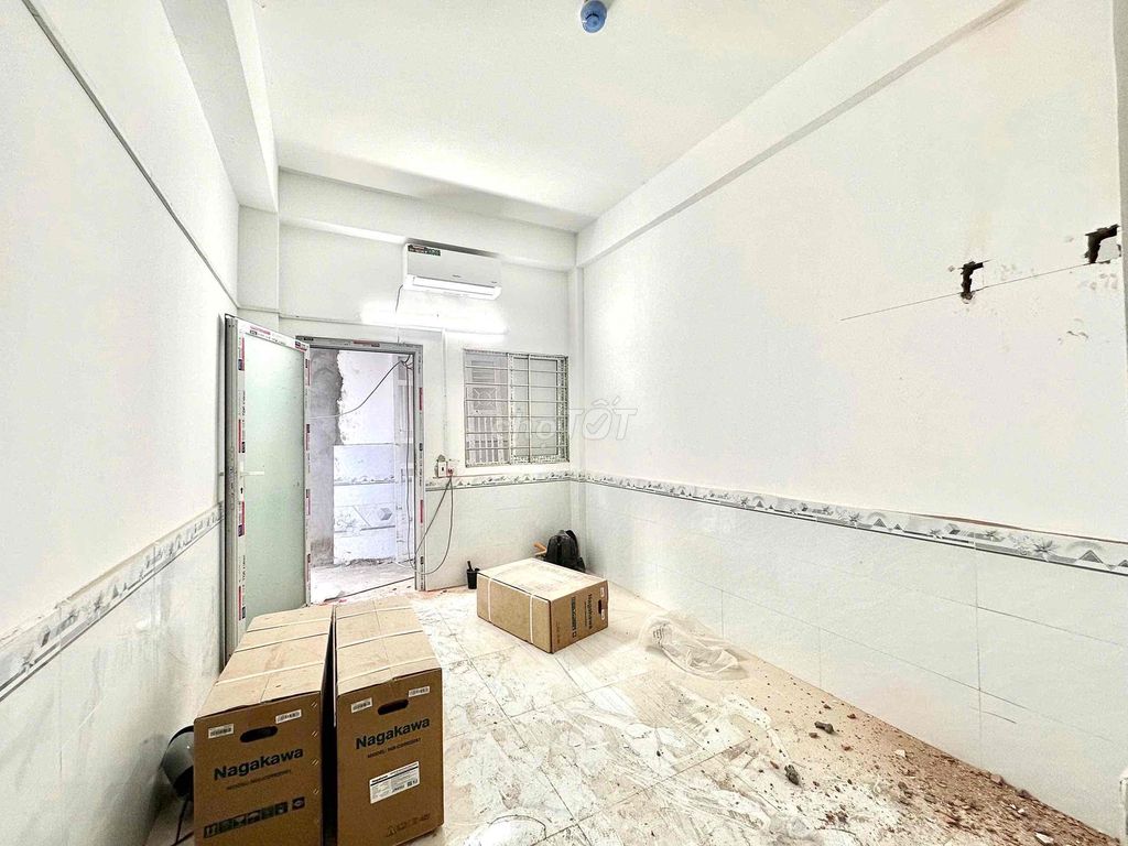 Studio mới 100% đường Nguyễn Văn Luông 15m² giá 4 triệu - Tiện ích đầy đủ, gần Đại học Y Dược!