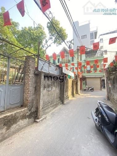 Nhà Trích Sài - Tây Hồ 171m² giá 47.2 tỷ - Đầu tư sinh lời hấp dẫn!