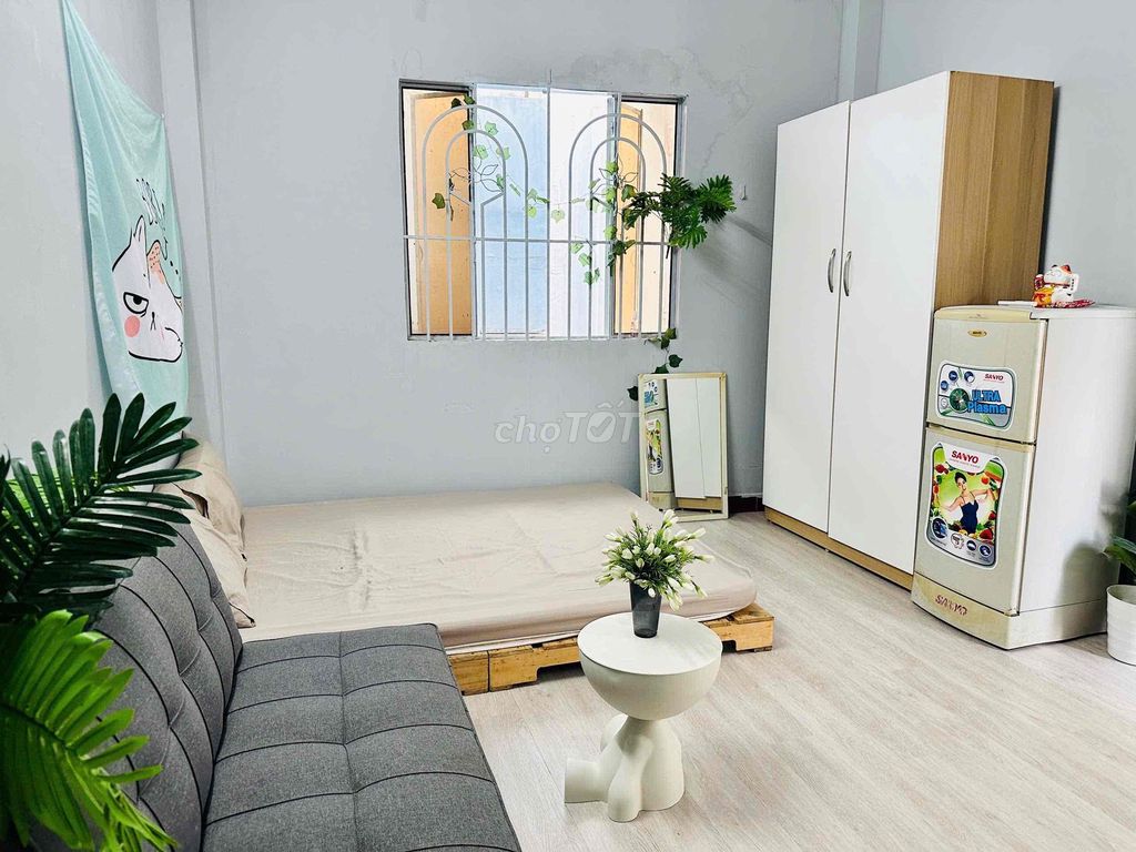 Căn hộ dịch vụ mini Trần Hưng Đạo 30m² giá 5.3 triệu - Thiết kế thoáng mát, tiện nghi