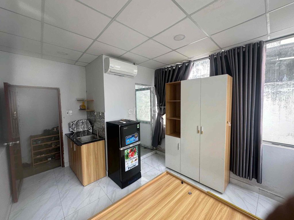 Cho thuê phòng trọ Đường C1, Quận Tân Bình 25m² giá 4 triệu - Giảm ngay 500k tháng đầu!