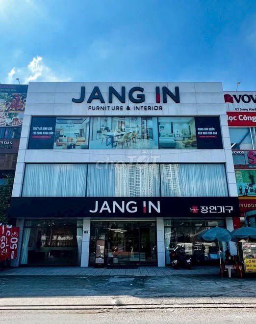 Cho thuê văn phòng mặt tiền Lê Hồng Phong, Quận 10 - Diện tích 1100m², giá 100 triệu/tháng!