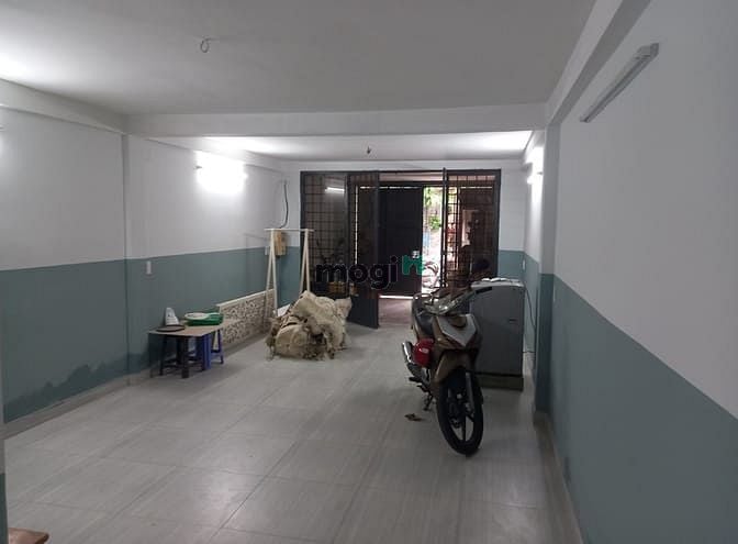 Cần cho thuê căn nhà 2 mặt tiền 1 trệt 1 lầu 25 triệu tại Ung Văn Khiêm - Không thể bỏ lỡ!