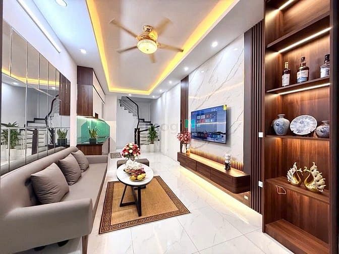 Bán nhà phố Khương Đình 32m² giá 8.5 tỷ - Khu dân trí cao, ô tô cách 30m!