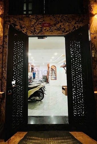 Nhà phố Khương Thượng 30m² giá 9 tỷ - Đầu tư cho thuê ngay với 25 triệu/tháng!