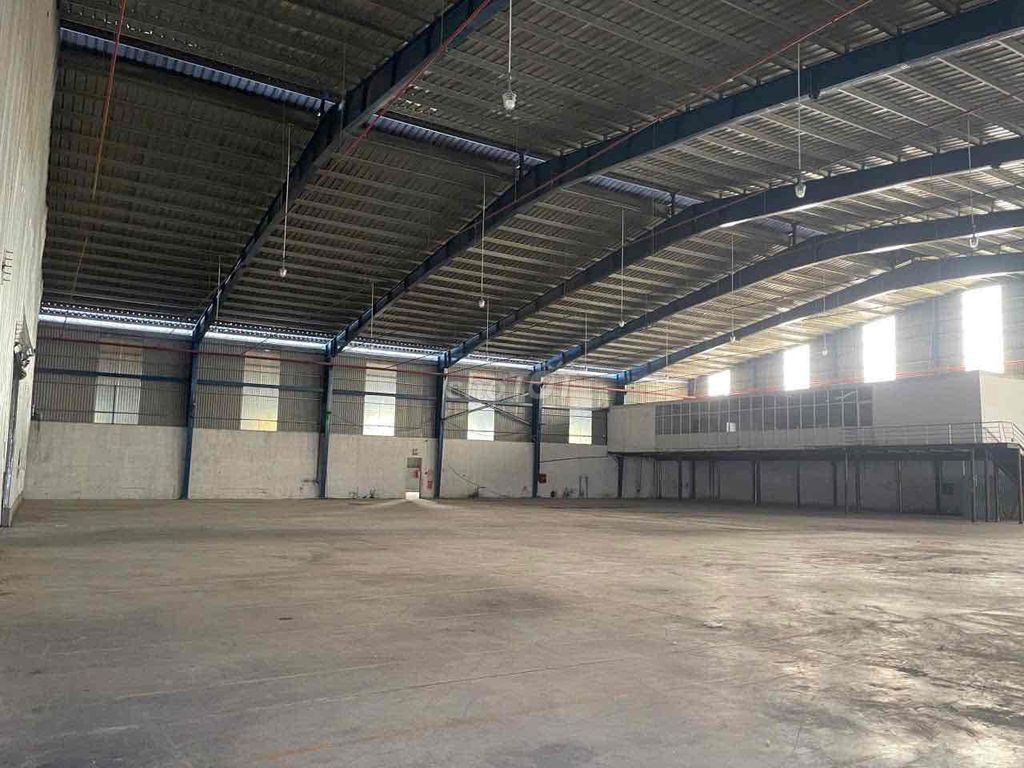 Xưởng cho thuê Bến Cát - Bình Dương 2100m² giá 140 triệu - Bàn giao ngay!
