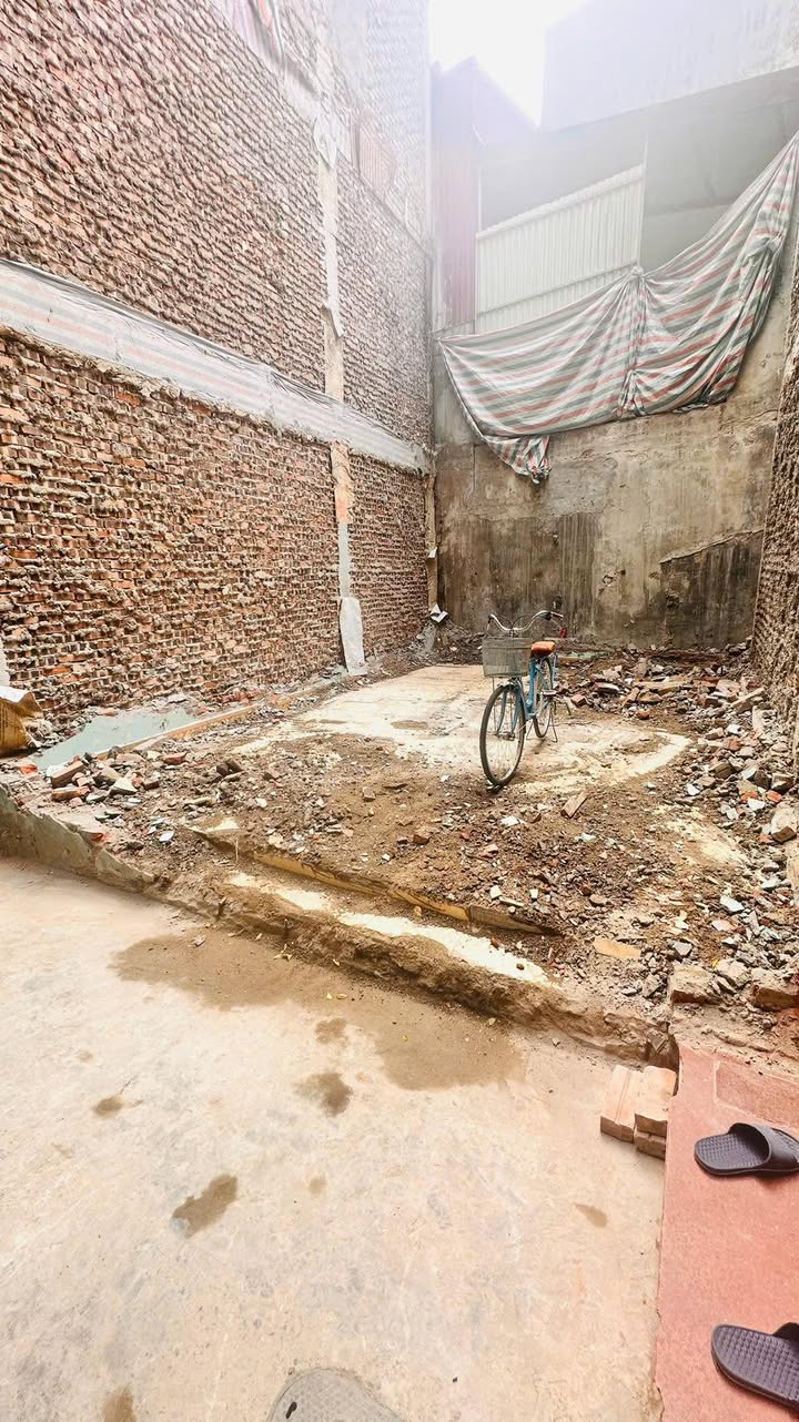 Đất nền Xuân Đỉnh 33m² giá 6 tỷ - Pháp lý sạch, đầu tư sinh lời!