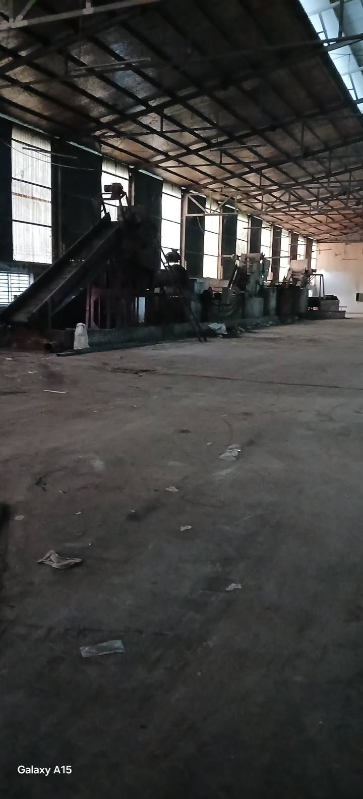 Kho xưởng 5500m² tại Cần Thơ - Vị trí thuận lợi, giá thỏa thuận!