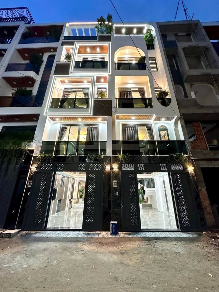 Nhà phố cao cấp 4 phòng ngủ đường TX25, Thạnh Xuân, Quận 12 chỉ 6.6 tỷ - Cơ hội đầu tư hiếm có!