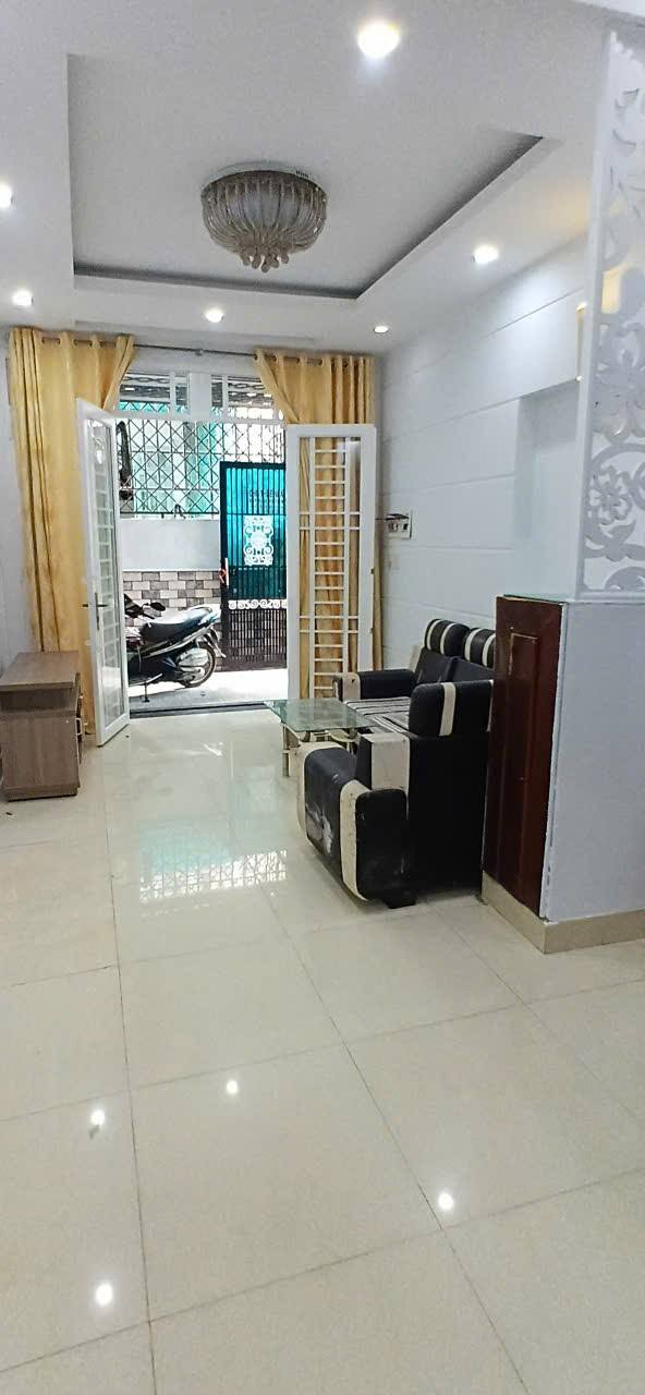 Nhà cho thuê đường Số 9, Gò Vấp 38m² giá 10 triệu - An ninh, yên tĩnh!