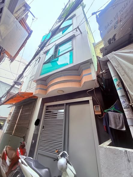 Nhà bán quận 10, Vĩnh Viễn 18m² giá 3.8 tỷ - Sổ hồng công chứng ngay!