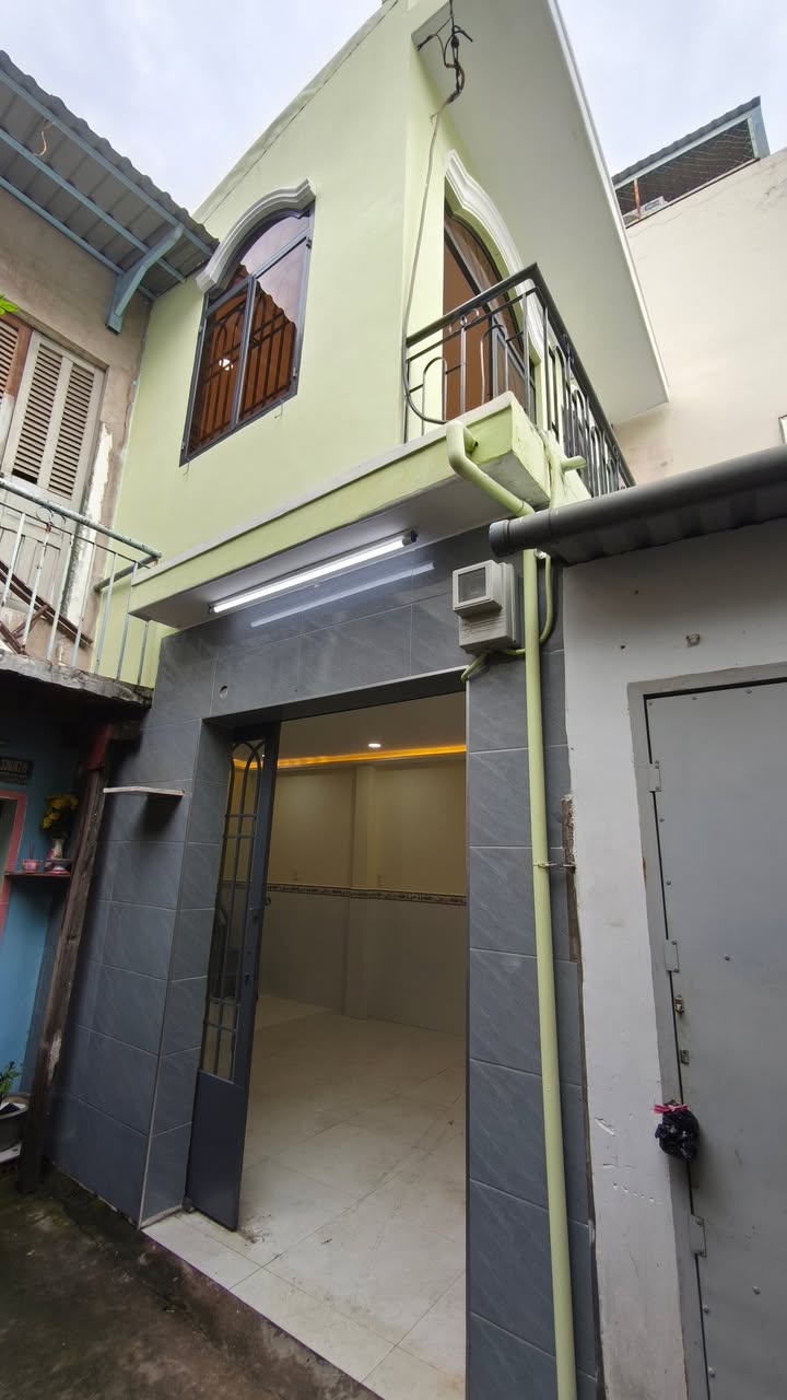 Nhà mới 2 tầng Nguyễn Văn Luông Quận 6, 24m² giá 2.85 tỷ - Tiện ích đầy đủ!