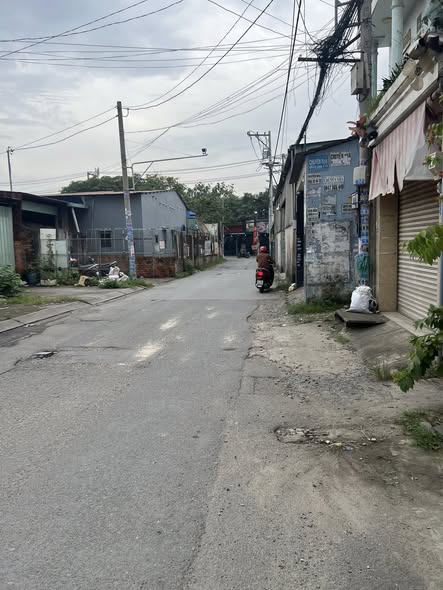 Đất mặt tiền đường nhựa Hiệp Thành, Q12 100m² giá 6.1 tỷ - Cơ hội đầu tư sinh lời!