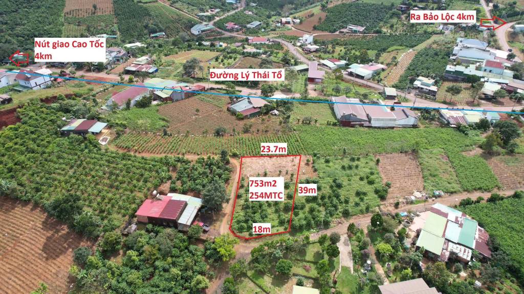 Đất biệt thự 2 mặt tiền Lý Thái Tổ, Bảo Lộc 735m² - Giá chỉ 2.15 tỷ VND!