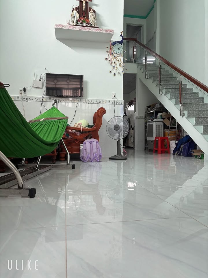 Bán nhà Tân Khánh 65m² giá 1.1 tỷ - Vị trí thuận lợi gần chợ và trạm y tế!