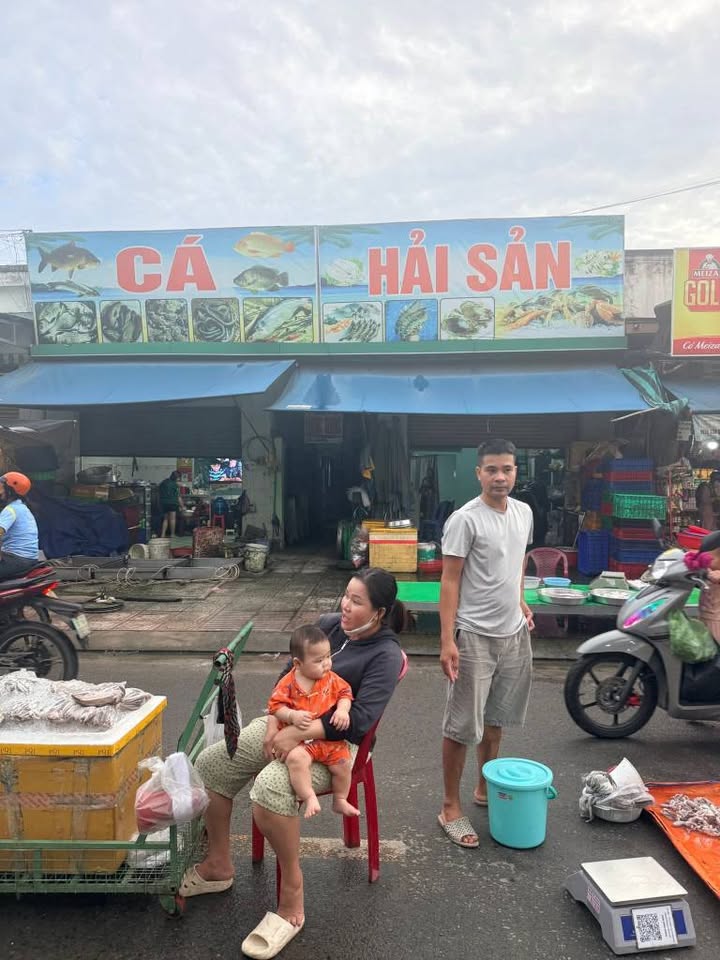 Nhà cấp 4 mặt tiền chợ D10, phường Thuận Giao, 300m² – Đầu tư sinh lời ngay!