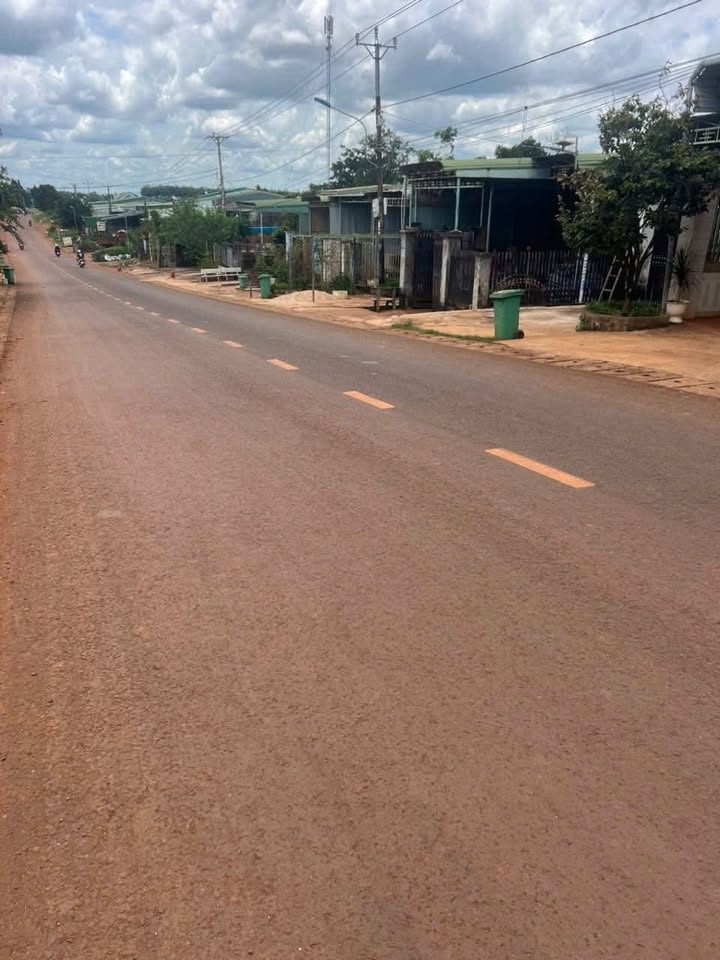 Đất nền Kpaklon Đức Cơ 270m² giá 1 tỷ - Sổ hồng chính chủ, kinh doanh thuận lợi!