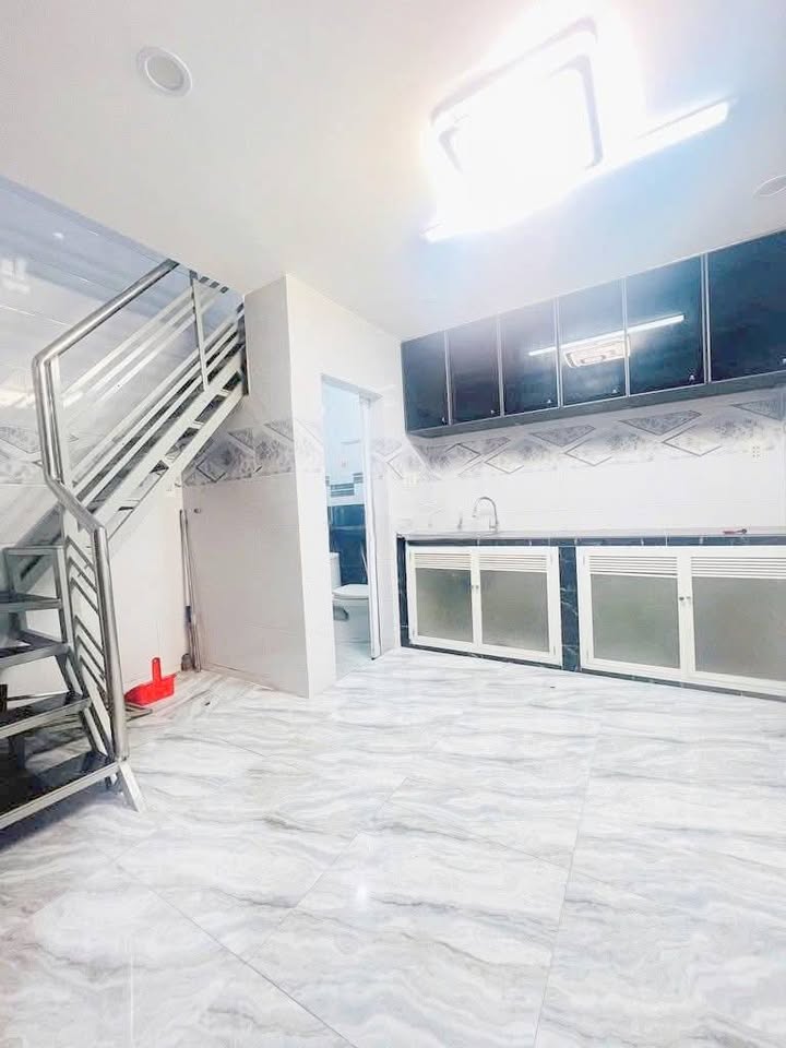 Nhà cho thuê mới tại Trần Đình Xu, Quận 1, 15m² chỉ 8,5 triệu - Bàn giao ngay!