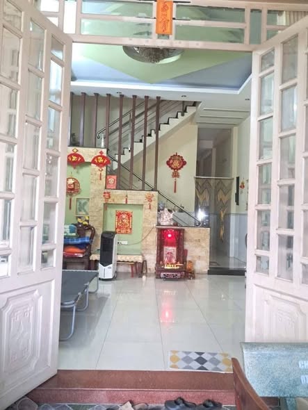 Nhà mặt tiền đường nhựa thông, Dĩ An 101,9m² giá 5,1 tỷ - Kinh doanh tuyệt vời!