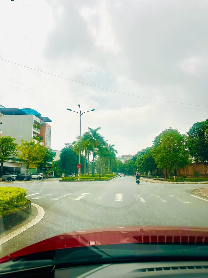 Đất nền Quang Trung Việt Trì 90m² giá 7 tỷ - Kinh doanh thuận lợi!