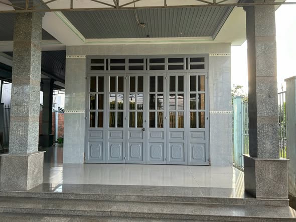 Nhà mặt tiền đường Hương Lộ 9, Châu Thành, Tây Ninh 590m² giá 2.3 tỷ - Cơ hội đầu tư hấp dẫn!