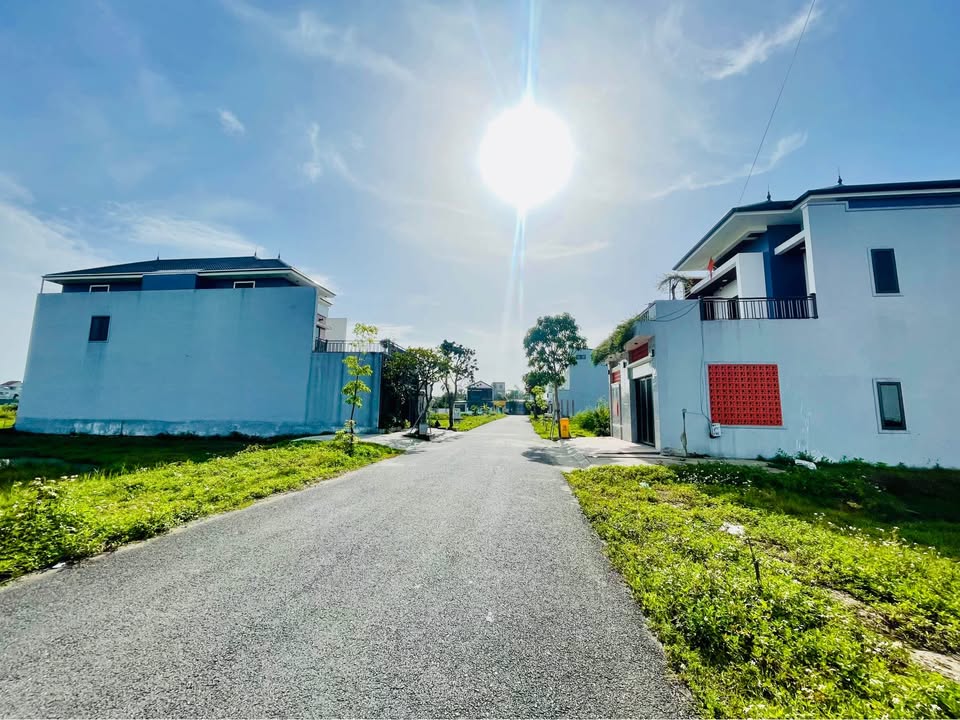 Bán lô đất quy hoạch Đồng Rào - Thạch Trung 169.4m² giá 4.3 tỷ - Đường rộng 12m thông thoáng!