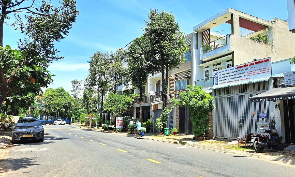Đất mặt tiền đường D1, Tăng Nhơn Phú A, quận 9 - 88m² giá chỉ 8 tỷ - Đầu tư sinh lời ngay!