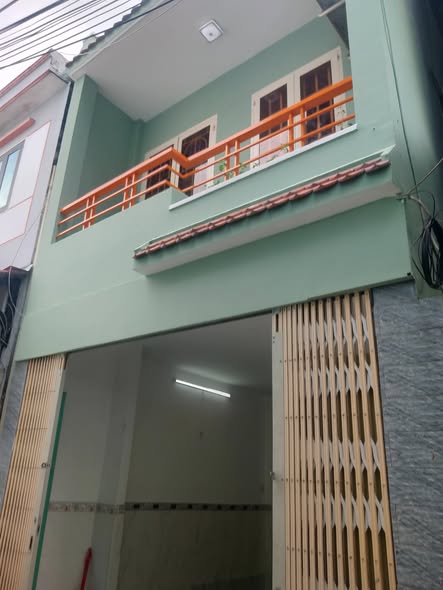 Nhà 2 Tầng Lò Gốm Q6 30m² giá 3.85 tỷ - Hẻm thông thoáng, gần công viên!