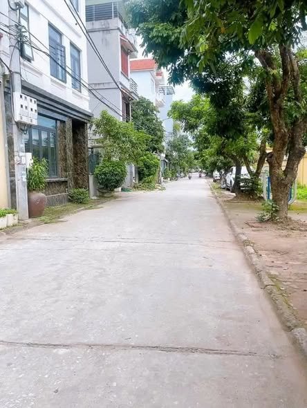 Đất đẹp tại Trâu Quỳ, Gia Lâm, 57m² giá 9.3 tỷ - Sổ đỏ chính chủ ngay!