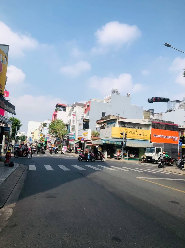 Căn hộ dịch vụ 110m² tại Tân Bình giá 10 tỷ - Dòng tiền ổn định 55 triệu/tháng!