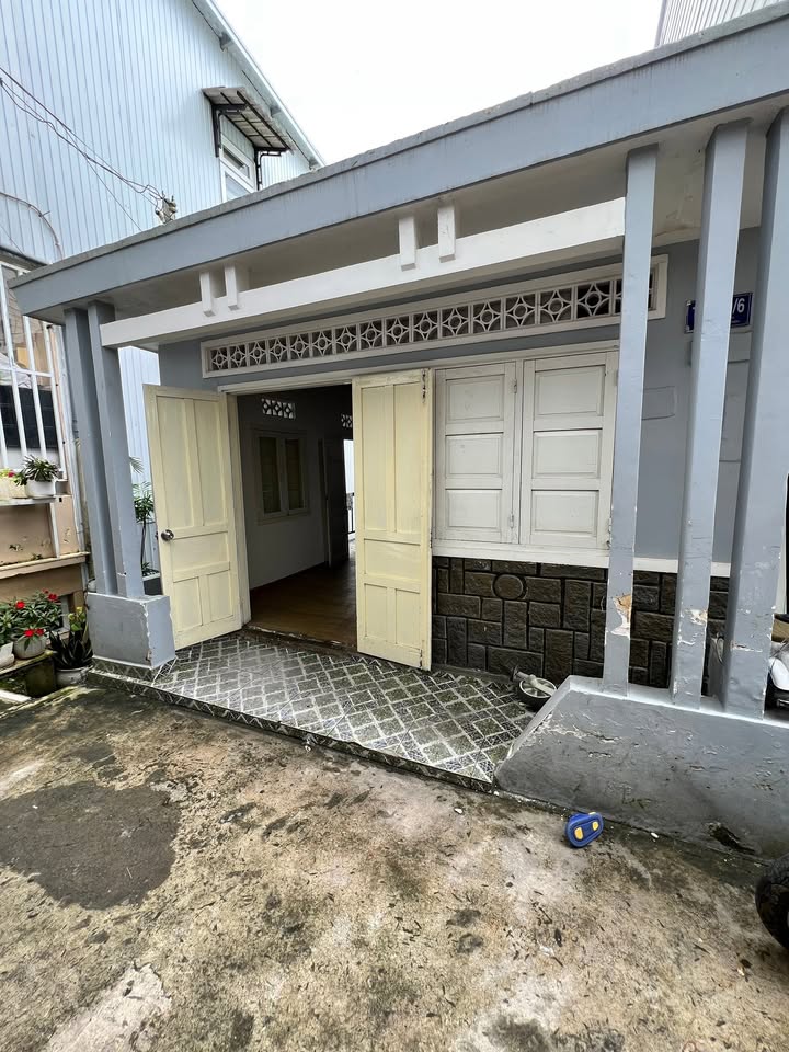 Nhà nguyên căn cho thuê tại hẻm ô tô đường Nguyễn Văn Trỗi, Đà Lạt 2PN - Giá chỉ 6 triệu!