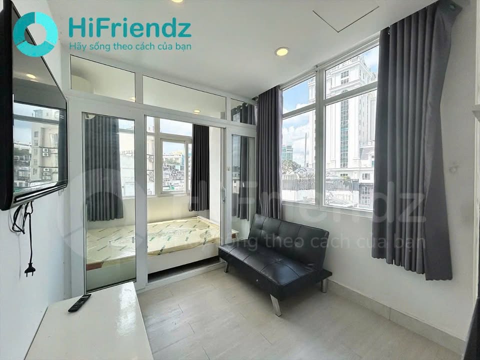 Nhà nhỏ cho thuê tại Cống Quỳnh, Quận 1 - Full nội thất, cửa sổ trời thoáng mát!